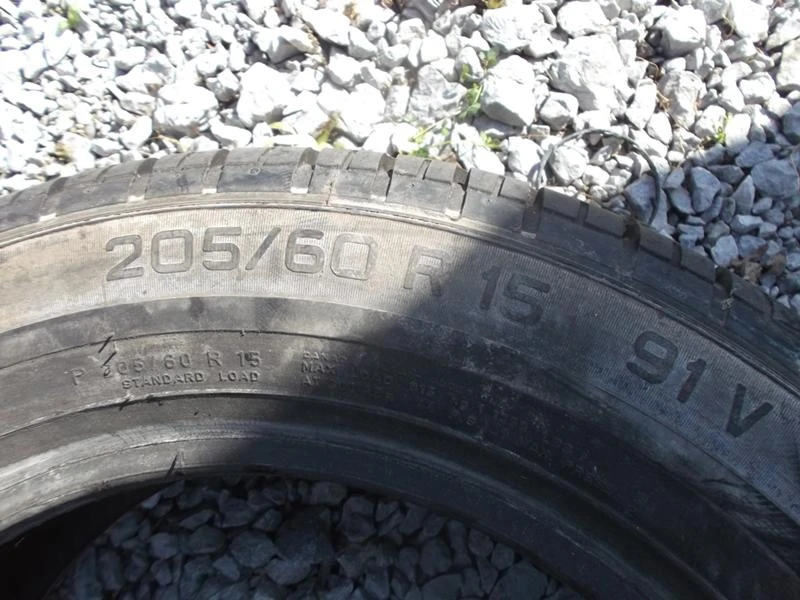 Гуми Летни 205/60R15, снимка 5 - Гуми и джанти - 21426043