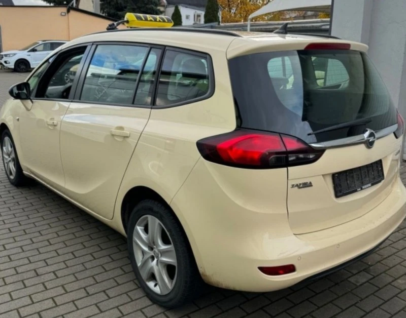 Opel Zafira 1.6 Turbo, снимка 3 - Автомобили и джипове - 47872110