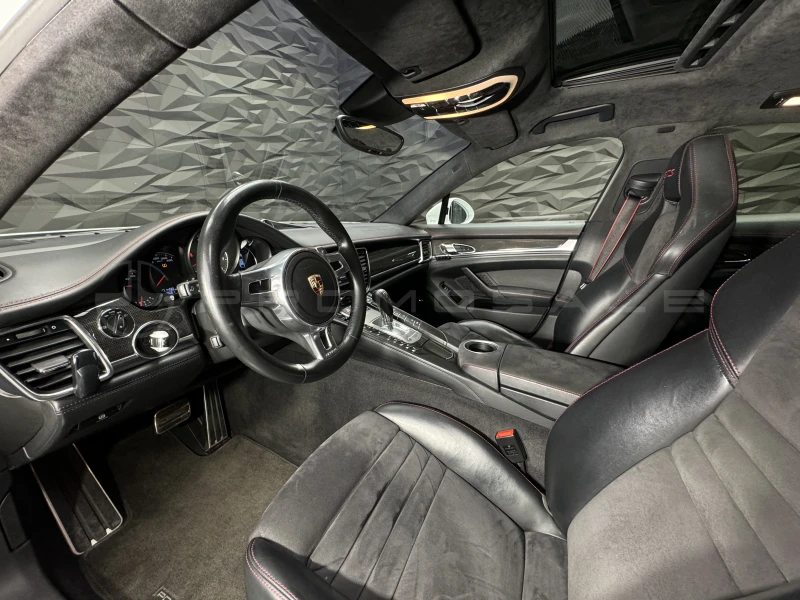 Porsche Panamera GTS V8 Alcantara* BOSE* Pano* Подгрев* 360, снимка 7 - Автомобили и джипове - 47575437