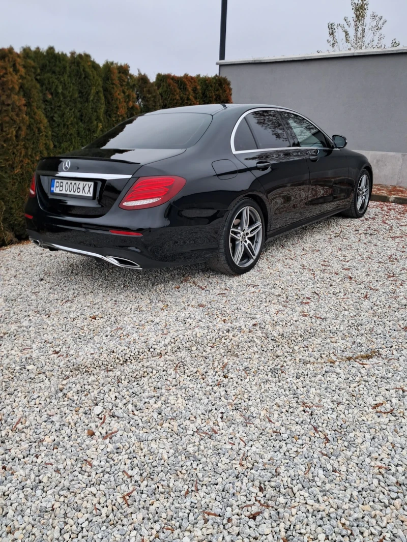 Mercedes-Benz E 220 194к.с, снимка 4 - Автомобили и джипове - 48254123