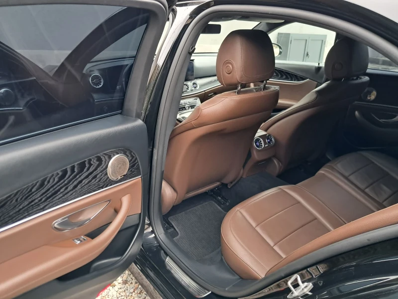 Mercedes-Benz E 220 194к.с, снимка 12 - Автомобили и джипове - 48254123