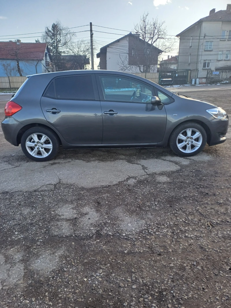 Toyota Auris, снимка 4 - Автомобили и джипове - 48710179