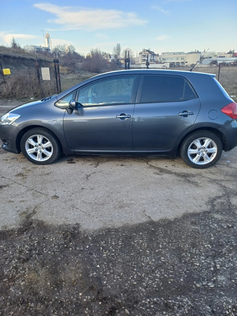 Toyota Auris, снимка 2 - Автомобили и джипове - 48710179