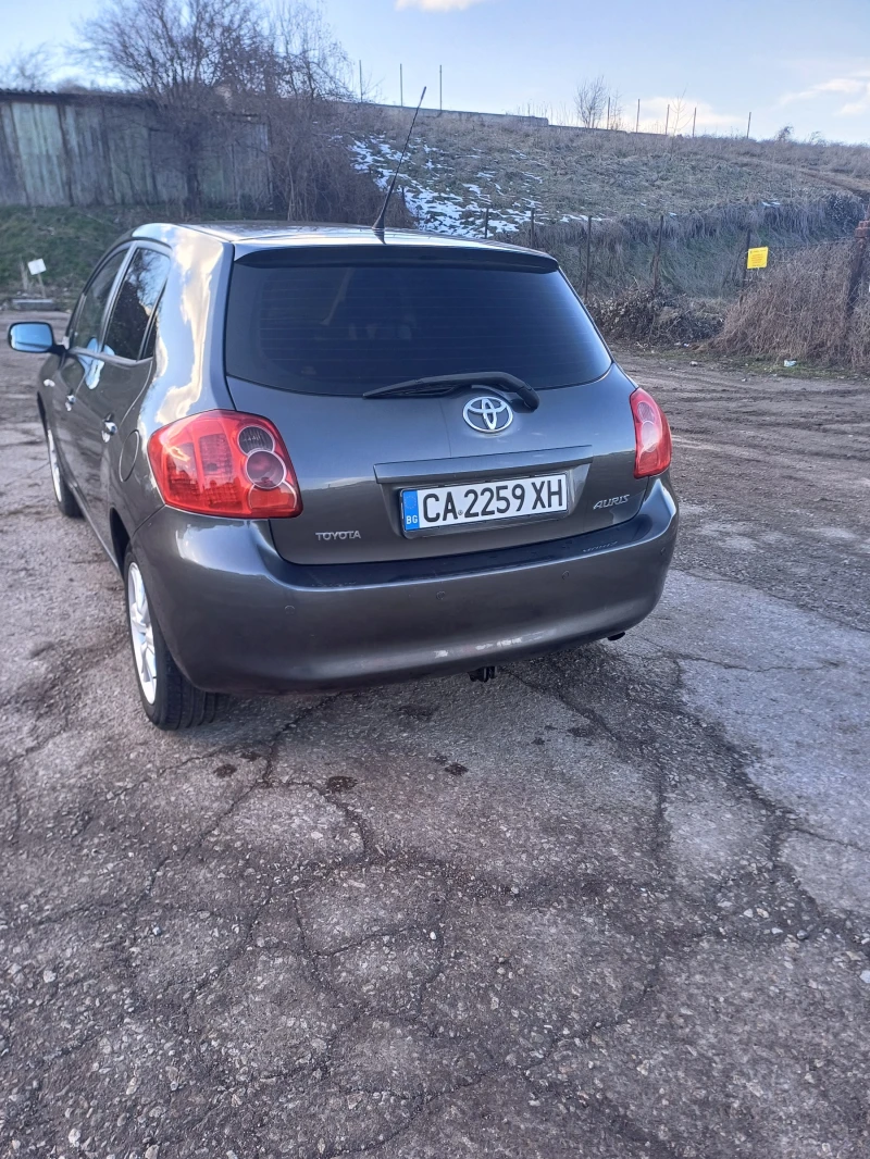 Toyota Auris, снимка 3 - Автомобили и джипове - 48710179