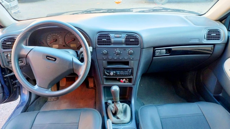 Volvo S40 1.8i, снимка 10 - Автомобили и джипове - 49398770