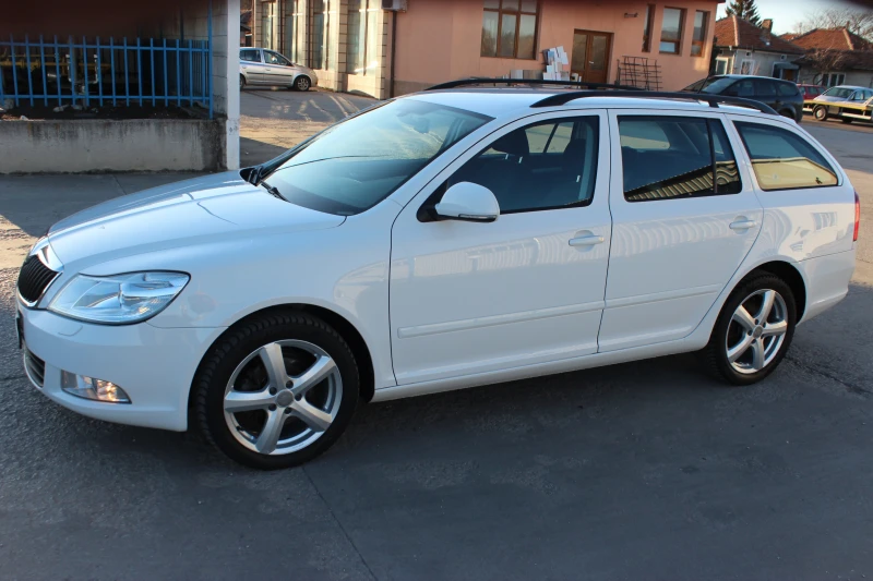 Skoda Octavia 2.0TDI 140к.с. 4x4 АВТОМАТ, Швейцария, снимка 9 - Автомобили и джипове - 49908919