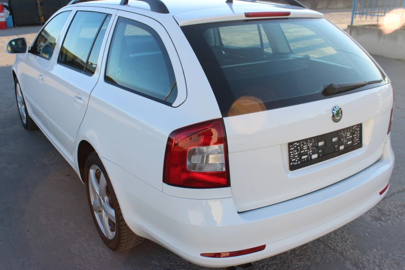 Skoda Octavia 2.0TDI 140к.с. 4x4 АВТОМАТ, Швейцария, снимка 7 - Автомобили и джипове - 49908919