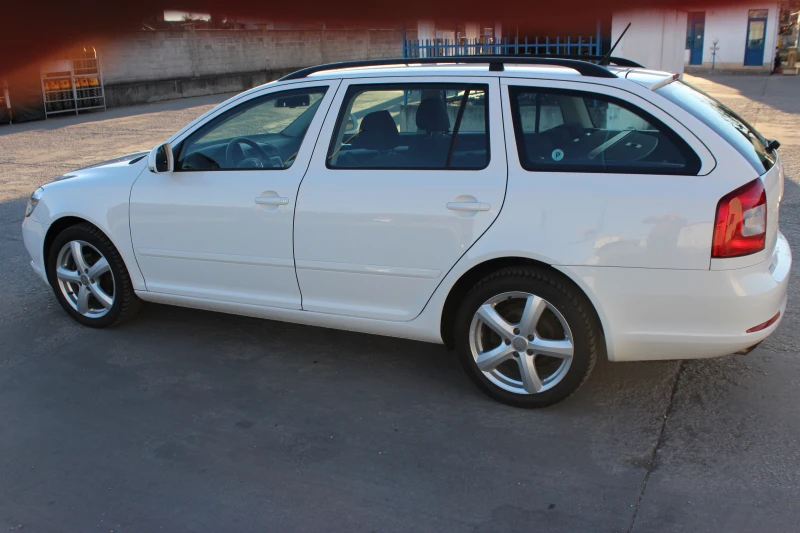 Skoda Octavia 2.0TDI 140к.с. 4x4 АВТОМАТ, Швейцария, снимка 8 - Автомобили и джипове - 49908919