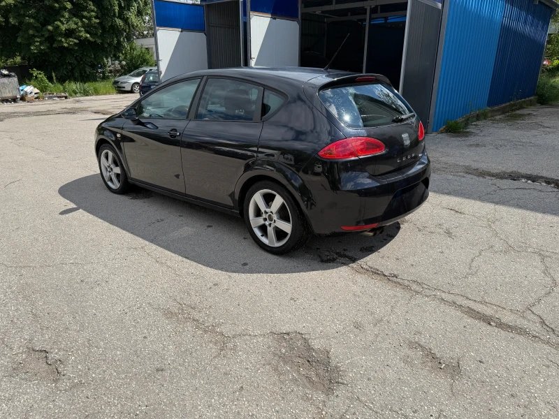 Seat Leon 2.0 FSI CH, снимка 7 - Автомобили и джипове - 51892327