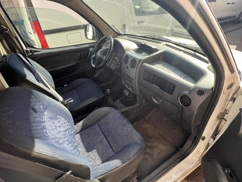 Peugeot Partner, снимка 3 - Автомобили и джипове - 51935535