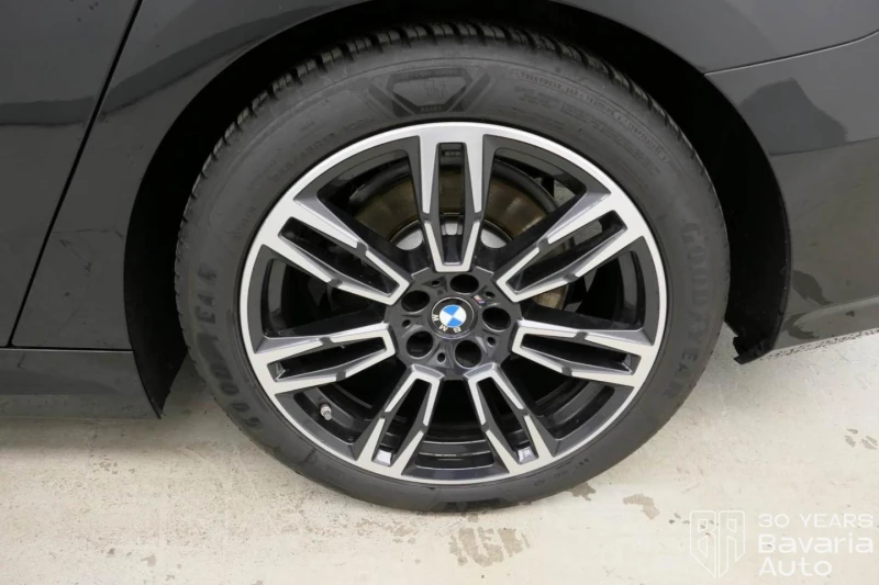 BMW 520 d M Sport Paket Steptronic, снимка 17 - Автомобили и джипове - 52709858