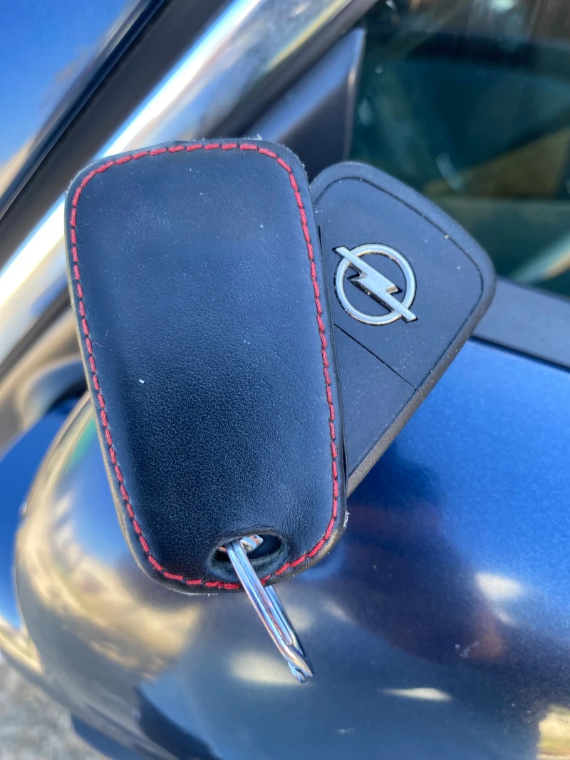 Opel Insignia, снимка 16 - Автомобили и джипове - 52728692