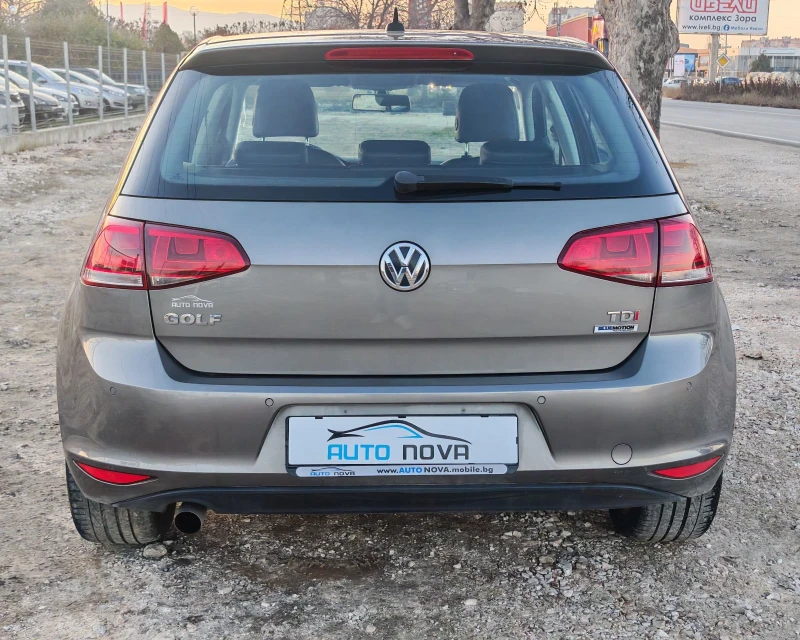 VW Golf 1.6 ДИЗЕЛ 110 К.С. HIGHLINE! УНИКАЛНО СЪСТОЯНИЕ!!!, снимка 6 - Автомобили и джипове - 52860467