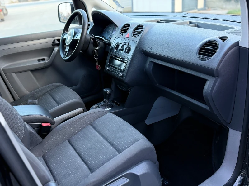 VW Caddy 1.9TDI* 105КС* АВТОМАТ* КЛИМА* АВТОПИЛОТ, снимка 8 - Автомобили и джипове - 52898365