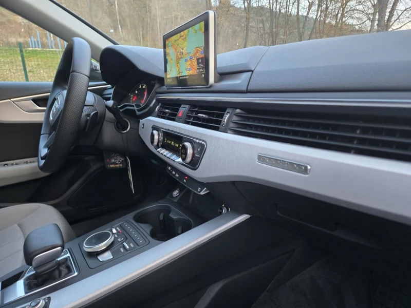 Audi A4 2.0 TDI quattro, снимка 11 - Автомобили и джипове - 52898584