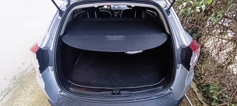 Renault Megane 1.5 DCI, снимка 14 - Автомобили и джипове - 53478110