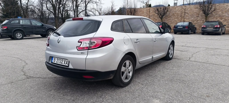 Renault Megane 1.5 DCI, снимка 3 - Автомобили и джипове - 53478110