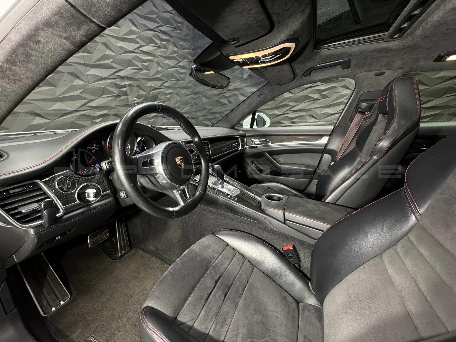 Porsche Panamera GTS V8 Alcantara* BOSE* Pano* Подгрев* 360 - изображение 7