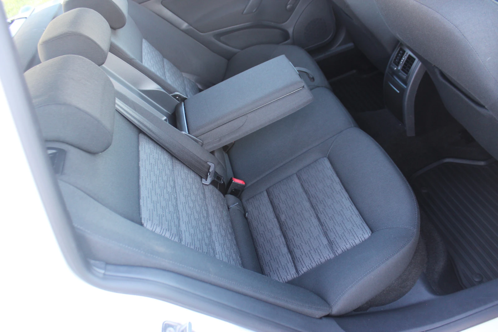 Skoda Octavia 2.0TDI 140.. 4x4 ,  | Mobile.bg   13