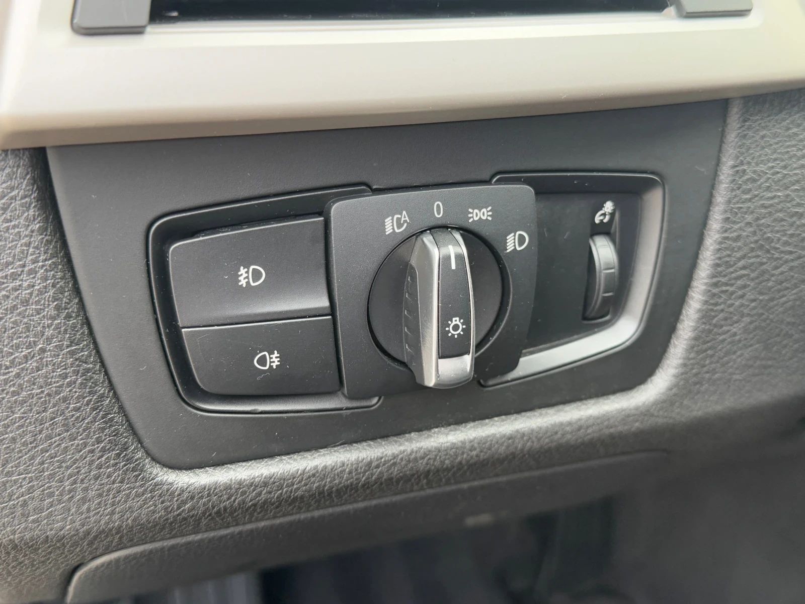 BMW 318 Automat / Navi / Xenon / Podgrev / - изображение 10