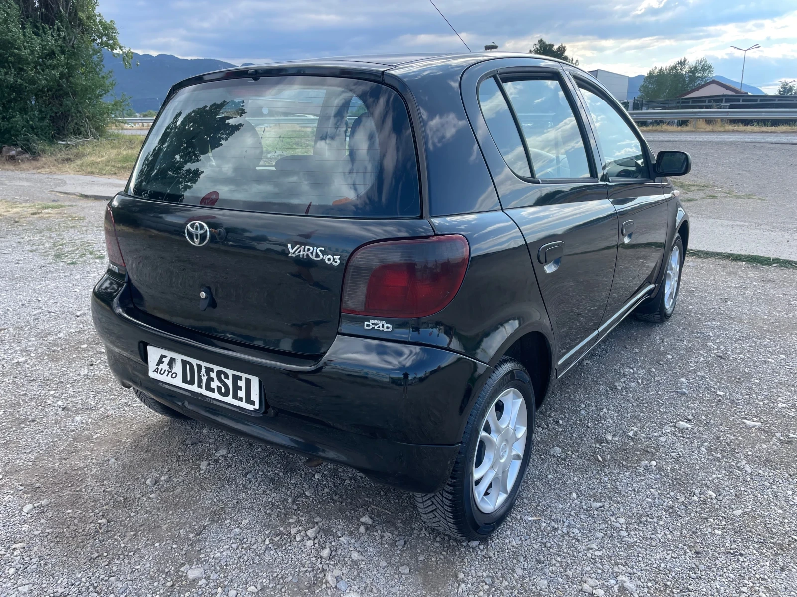 Toyota Yaris 1.4 D4D-ITALIA - изображение 9