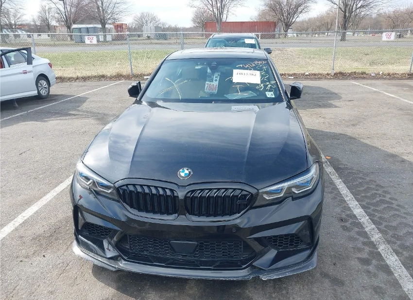 BMW 330 I Digital* Adaptive Full LED* CarPlay* Дистроник - изображение 2