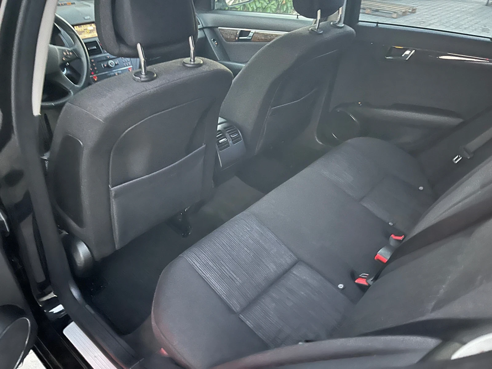 Mercedes-Benz C 180  - изображение 10