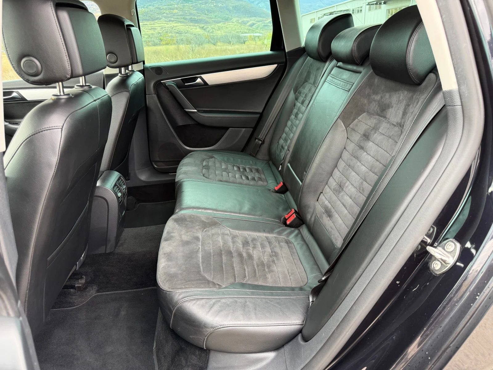 VW Passat 2.0 TDI / ABT / HIGHLINE / KOJA / NAVI / PODGREV | Mobile.bg   12