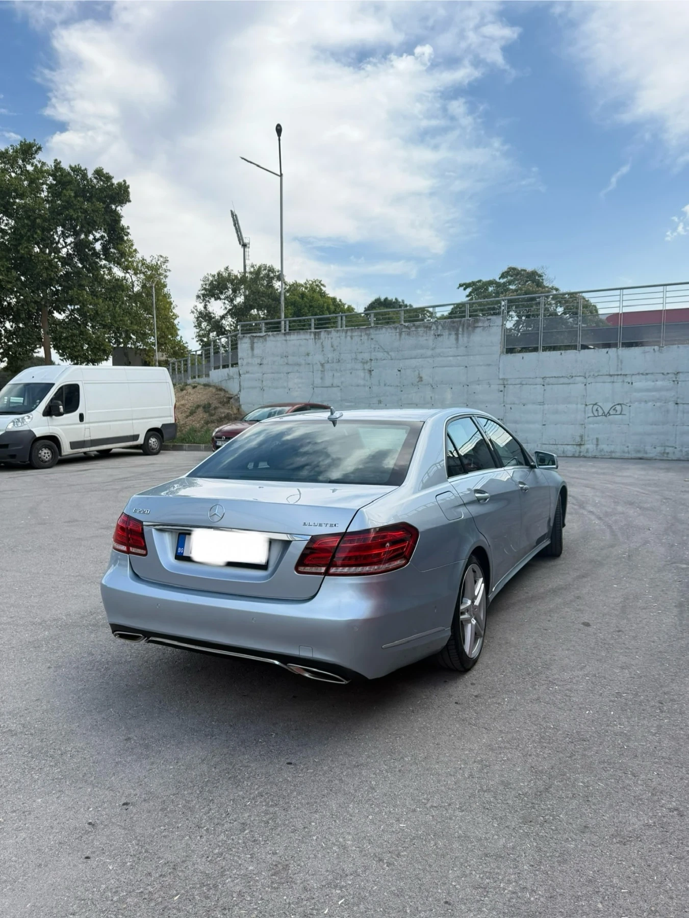 Mercedes-Benz E 220 2.2 Bluetec - десен волан - изображение 5