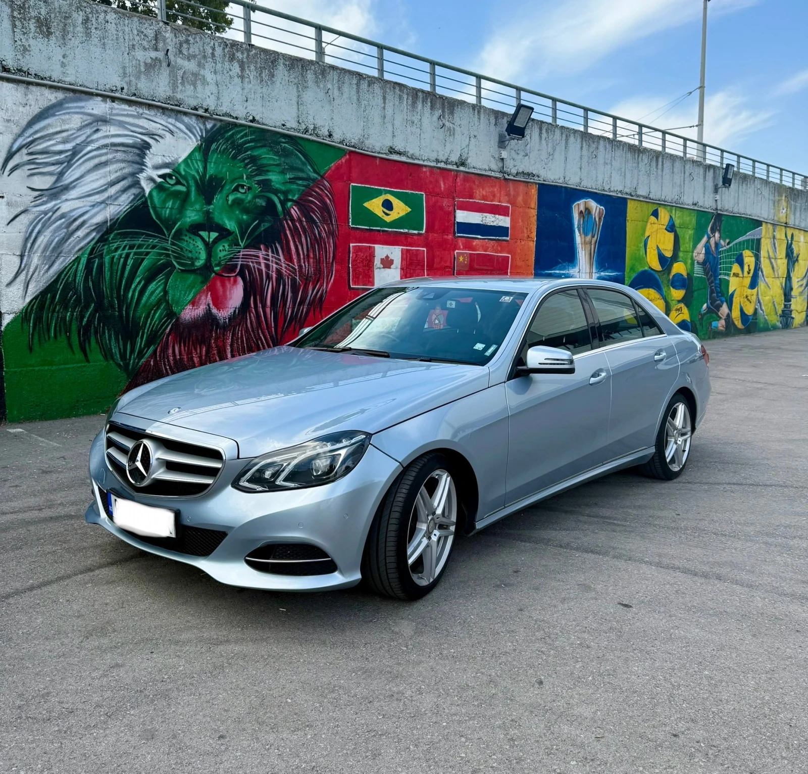 Mercedes-Benz E 220 2.2 Bluetec - десен волан - изображение 2
