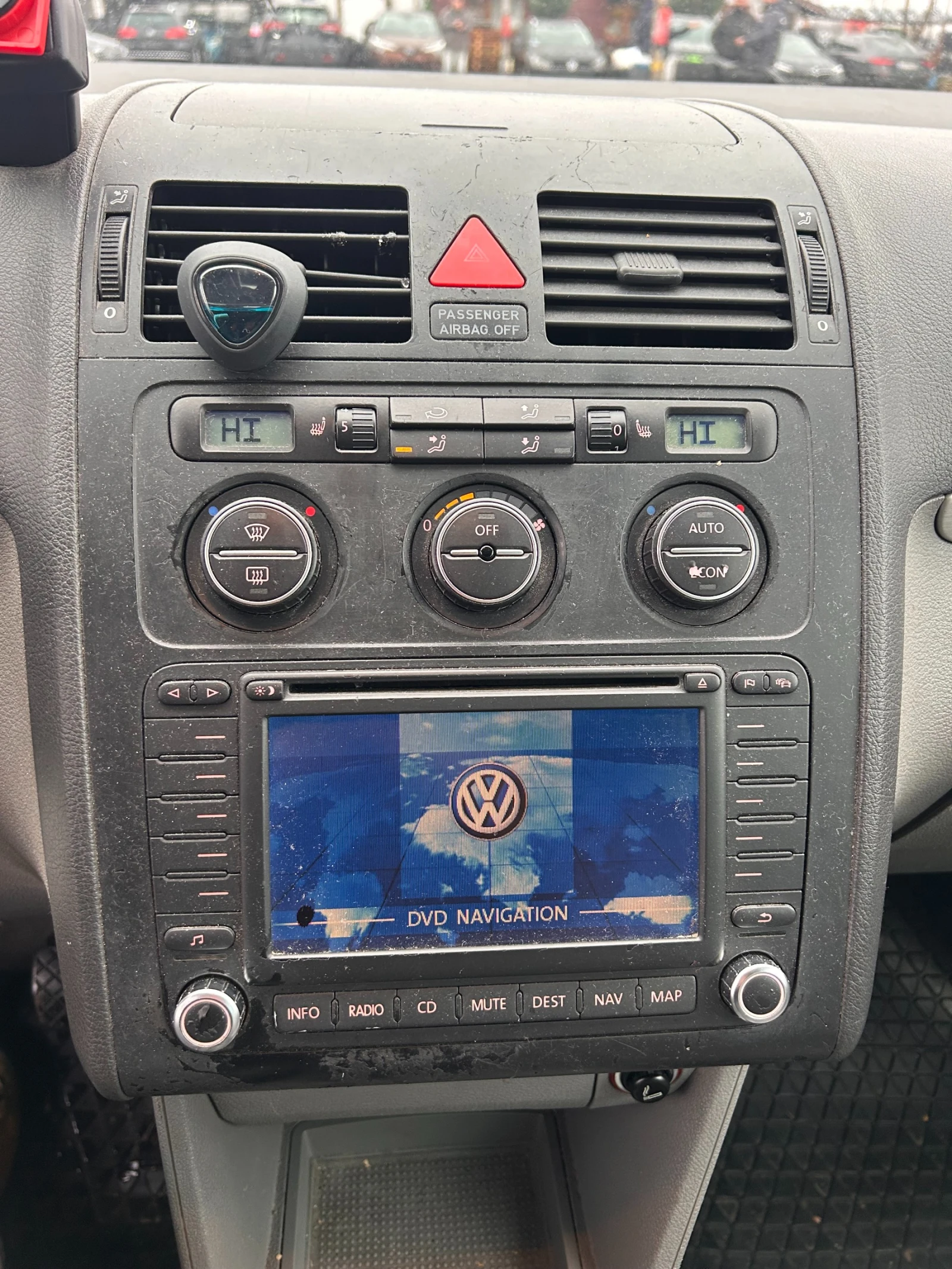 VW Touran 2.0TDI NAVI/KOJA 6+ 1 EURO 4 | Mobile.bg   13