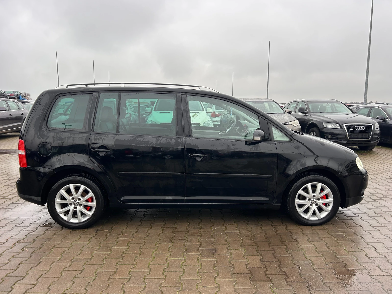 VW Touran 2.0TDI NAVI/KOJA 6+ 1 EURO 4 - изображение 5