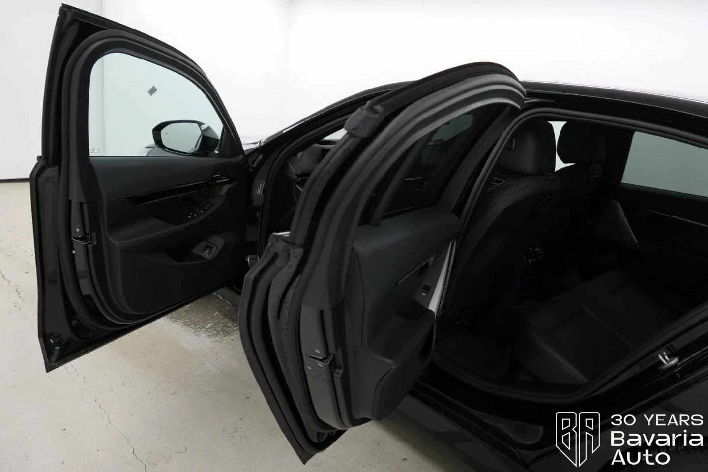 BMW 520 d M Sport Paket Steptronic - изображение 5