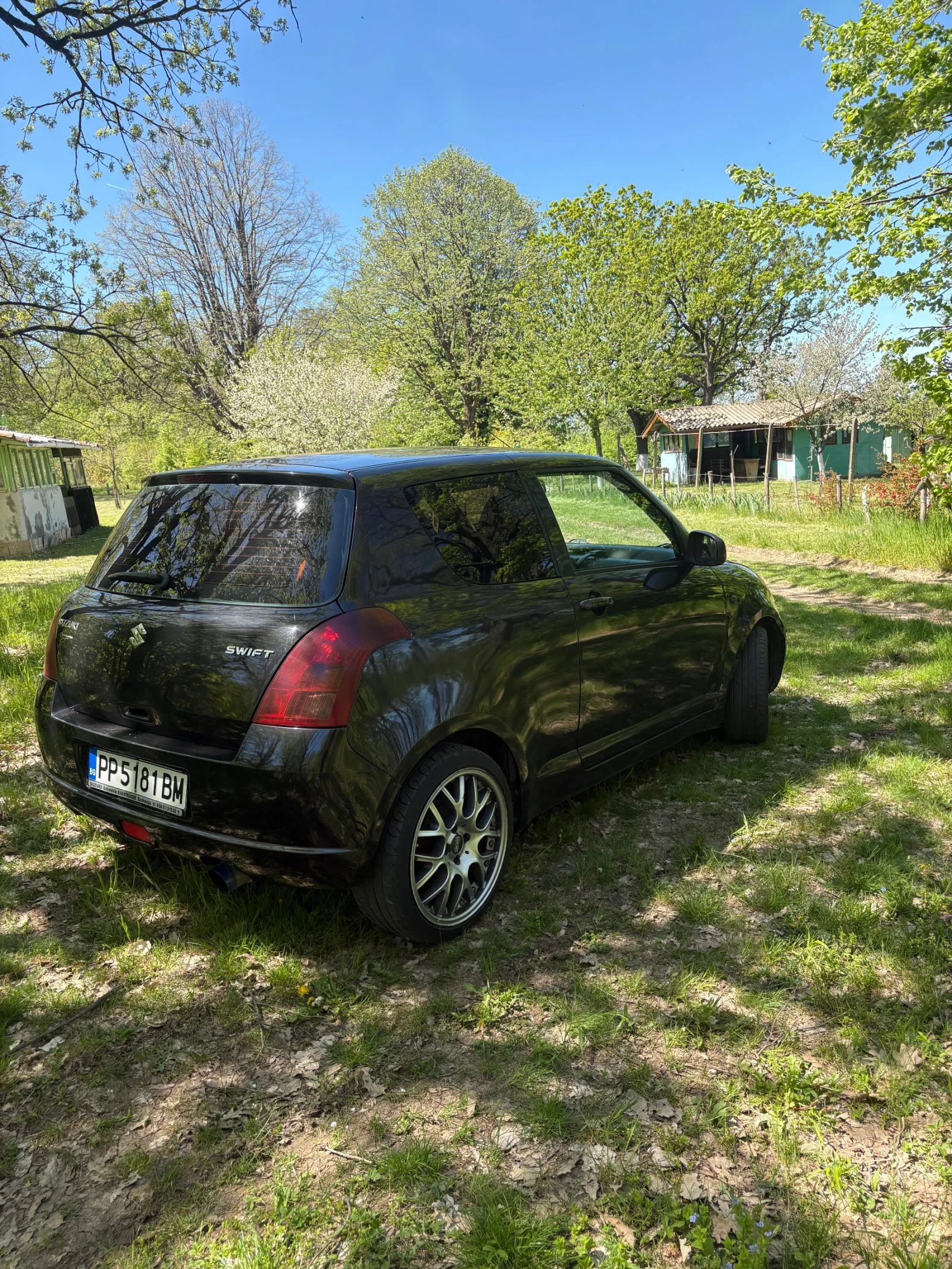 Suzuki Swift 1.3 газ/бензин, снимка 4 - Автомобили и джипове - 54318650