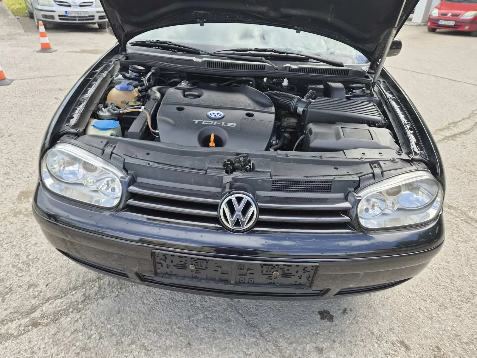 VW Golf 1.9TDi, снимка 15 - Автомобили и джипове - 54655343