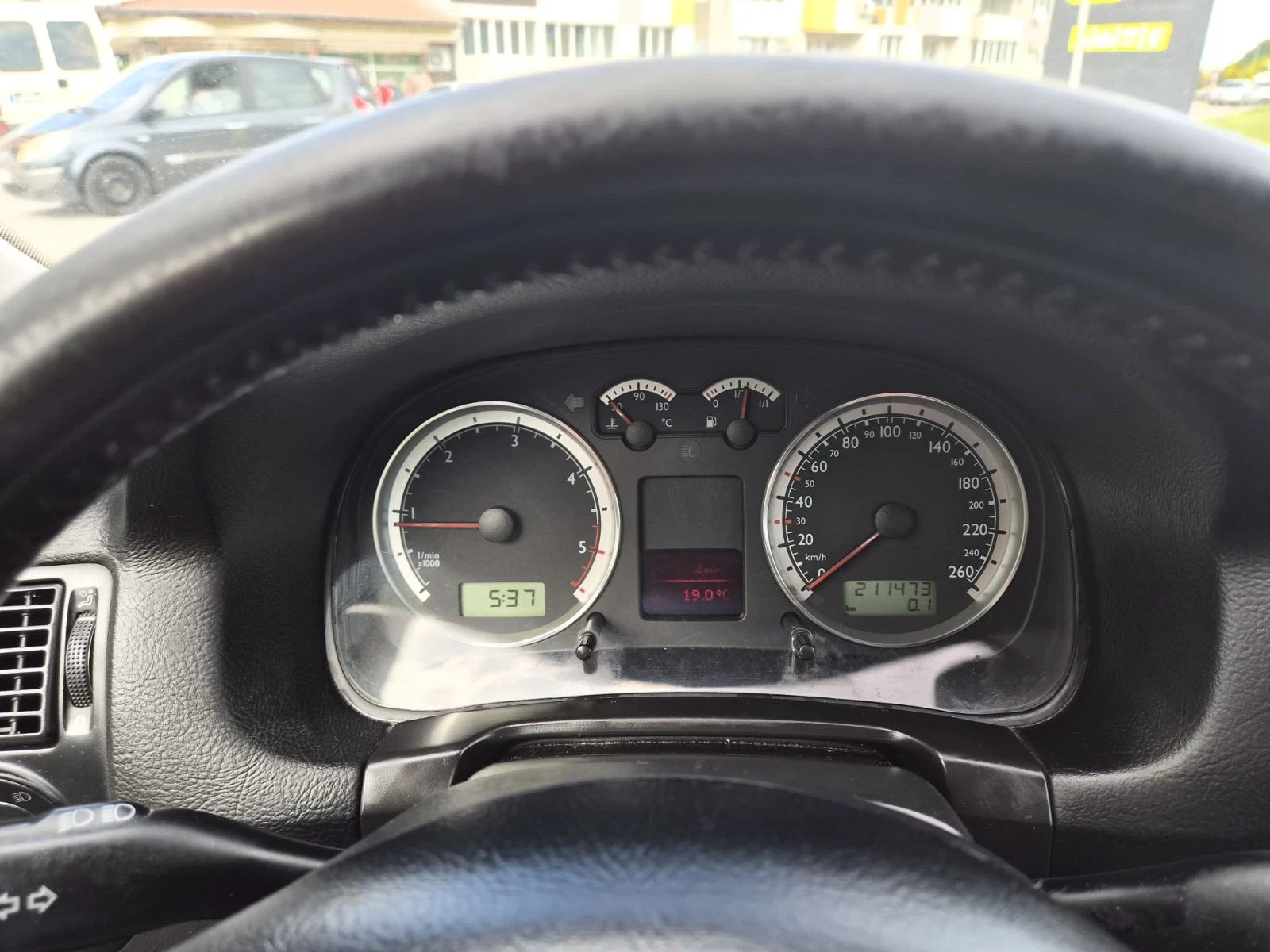 VW Golf 1.9TDi, снимка 14 - Автомобили и джипове - 54655343