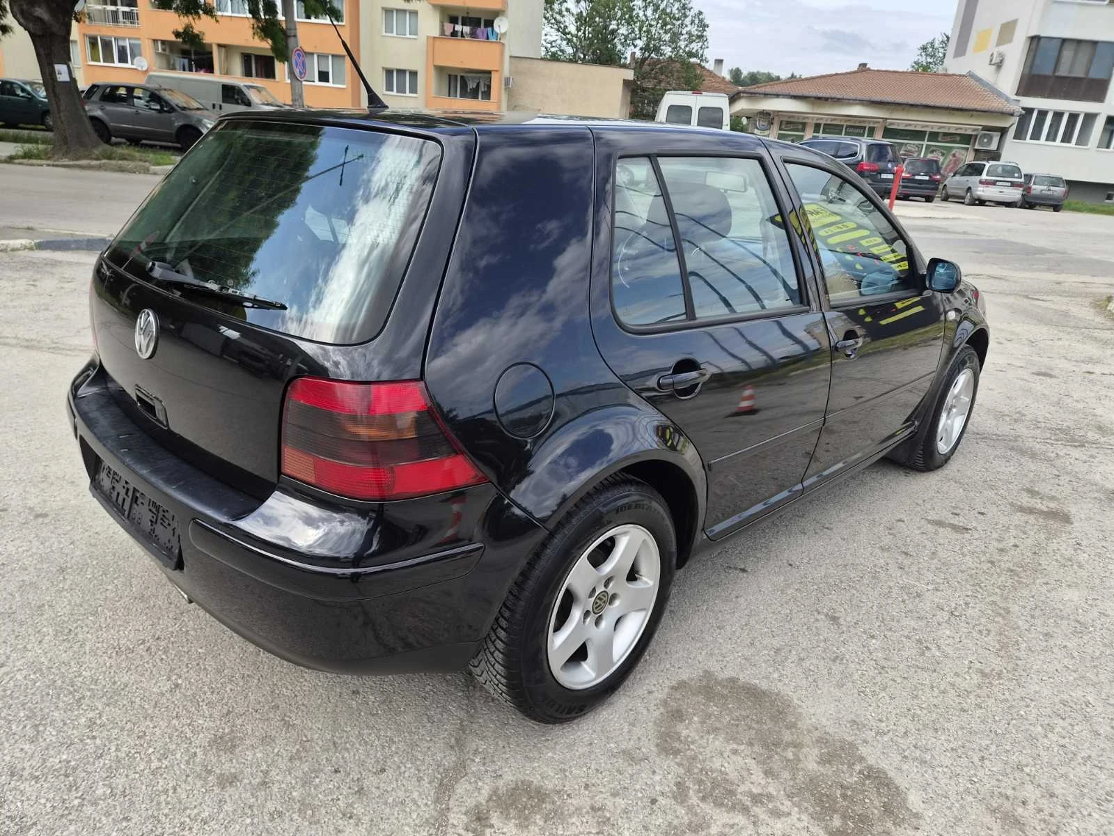VW Golf 1.9TDi, снимка 6 - Автомобили и джипове - 54655343