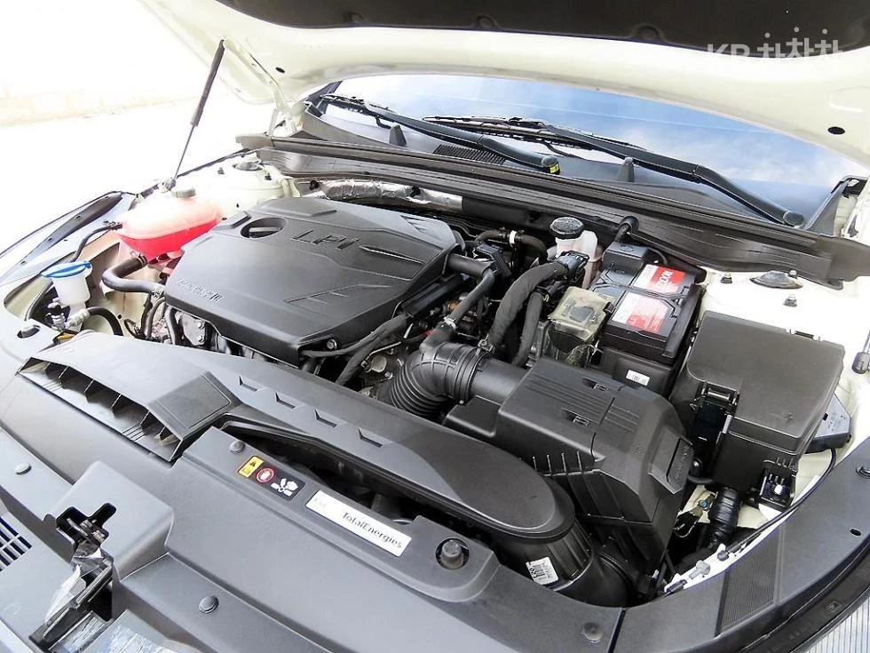 Kia K5 Фабрична Газ, снимка 13 - Автомобили и джипове - 55130435