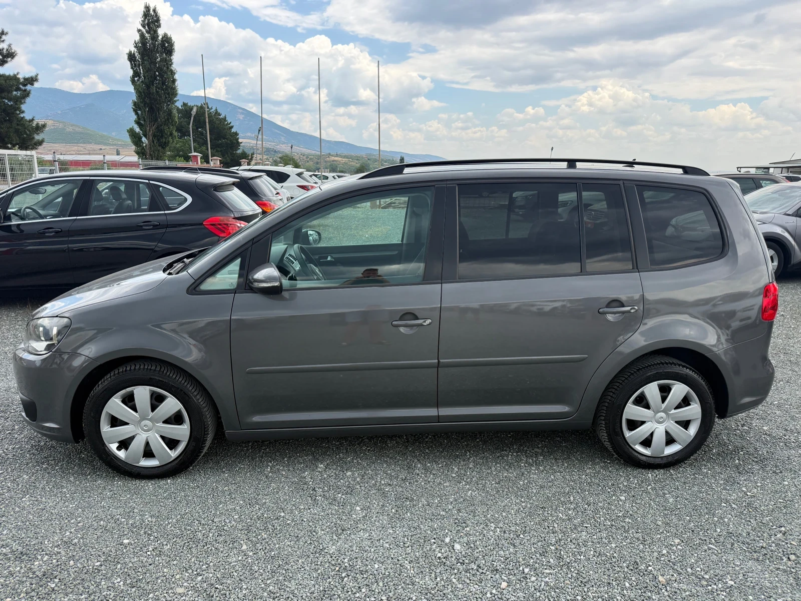 VW Touran (KATO НОВА)^(7-МЕСТА), снимка 10 - Автомобили и джипове - 55205963
