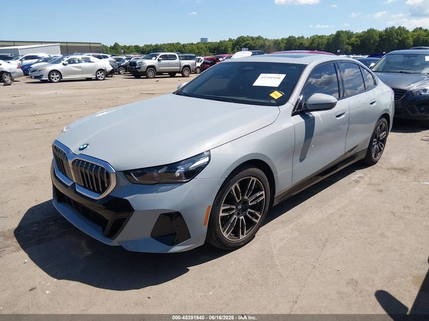 BMW 530 XDRIVE* MPACK* 360* KEYLESS* AMBIENT* , снимка 3 - Автомобили и джипове - 55512602