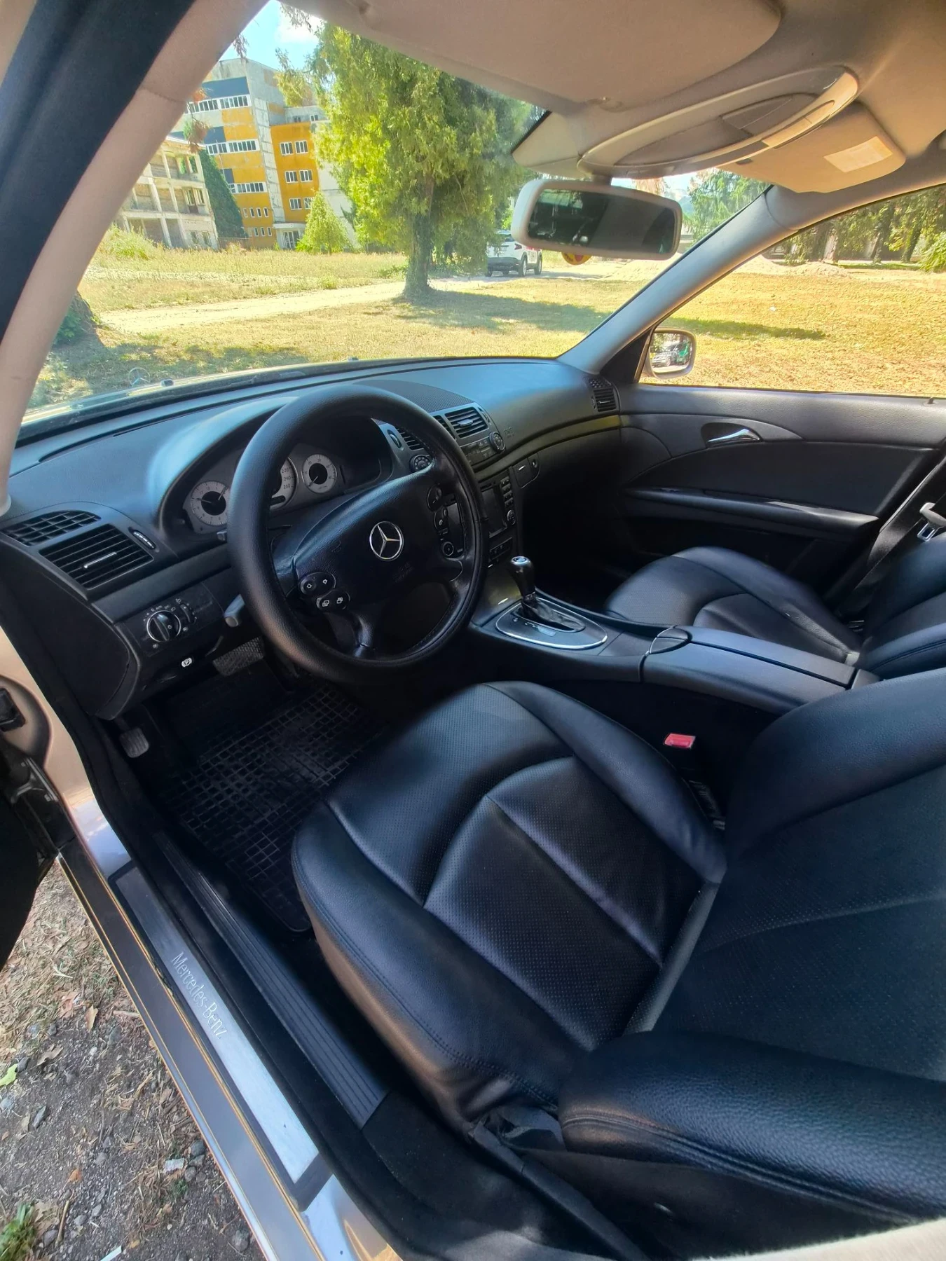 Mercedes-Benz E 220  w211 Facelift , снимка 6 - Автомобили и джипове - 55729600