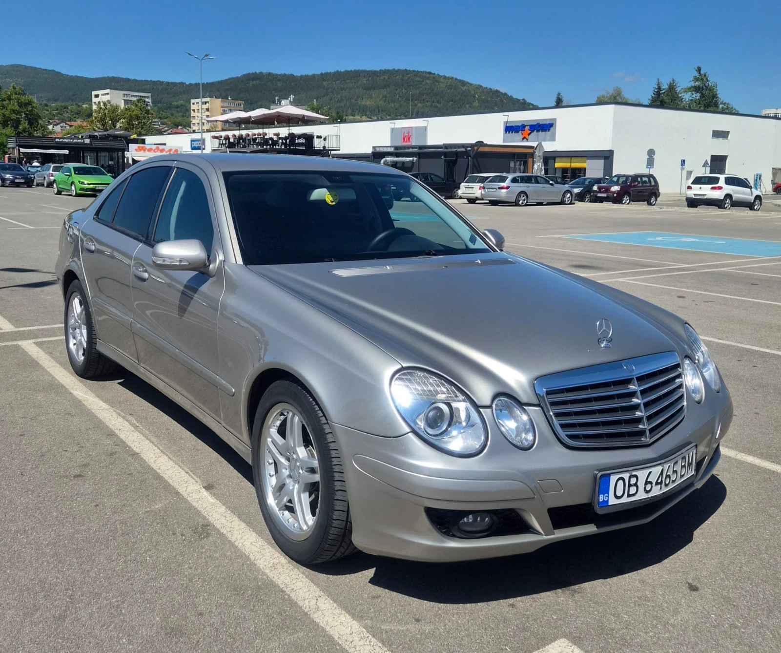 Mercedes-Benz E 220  w211 Facelift , снимка 3 - Автомобили и джипове - 55729600