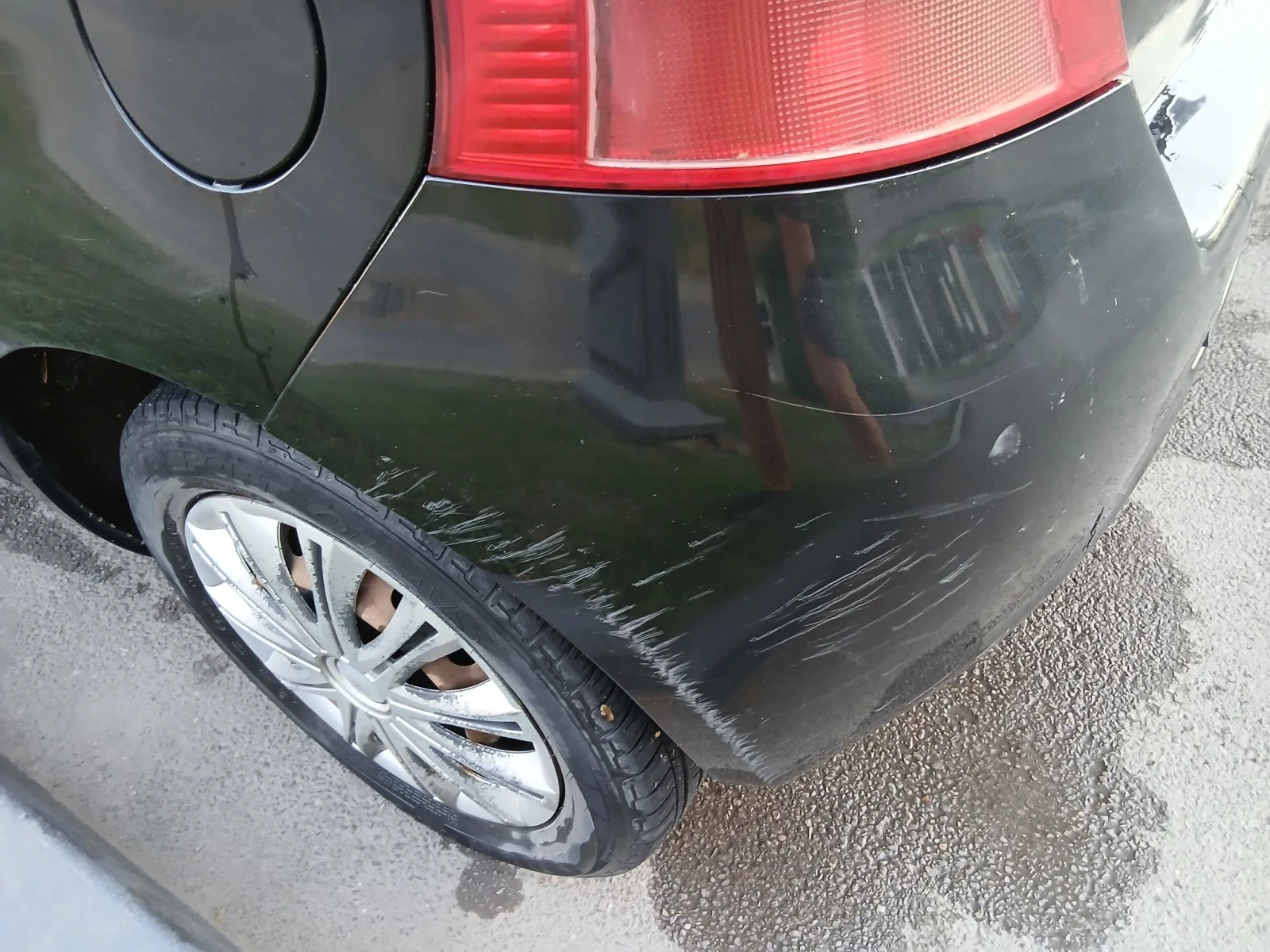 Toyota Yaris 1.3vvti, снимка 5 - Автомобили и джипове - 55985723