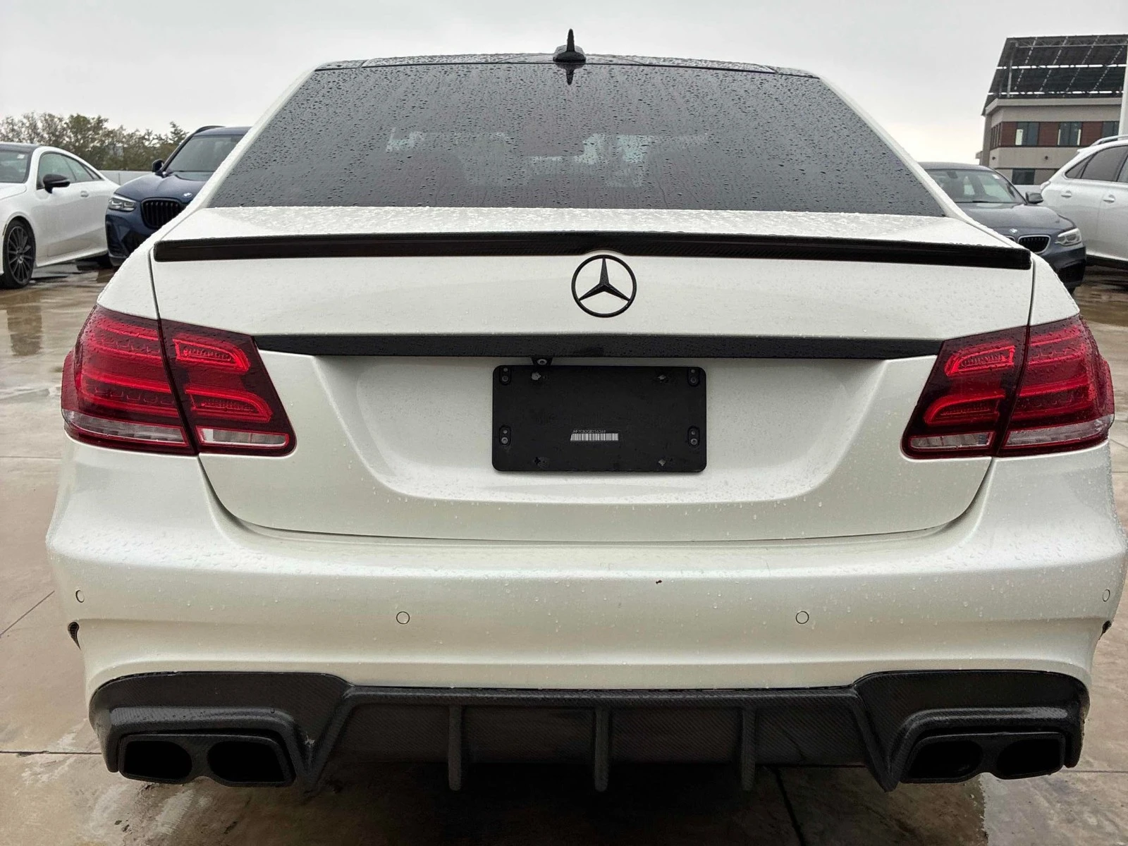 Mercedes-Benz E 63 AMG | S | Цена до България & АвтоКредит, снимка 5 - Автомобили и джипове - 56250553
