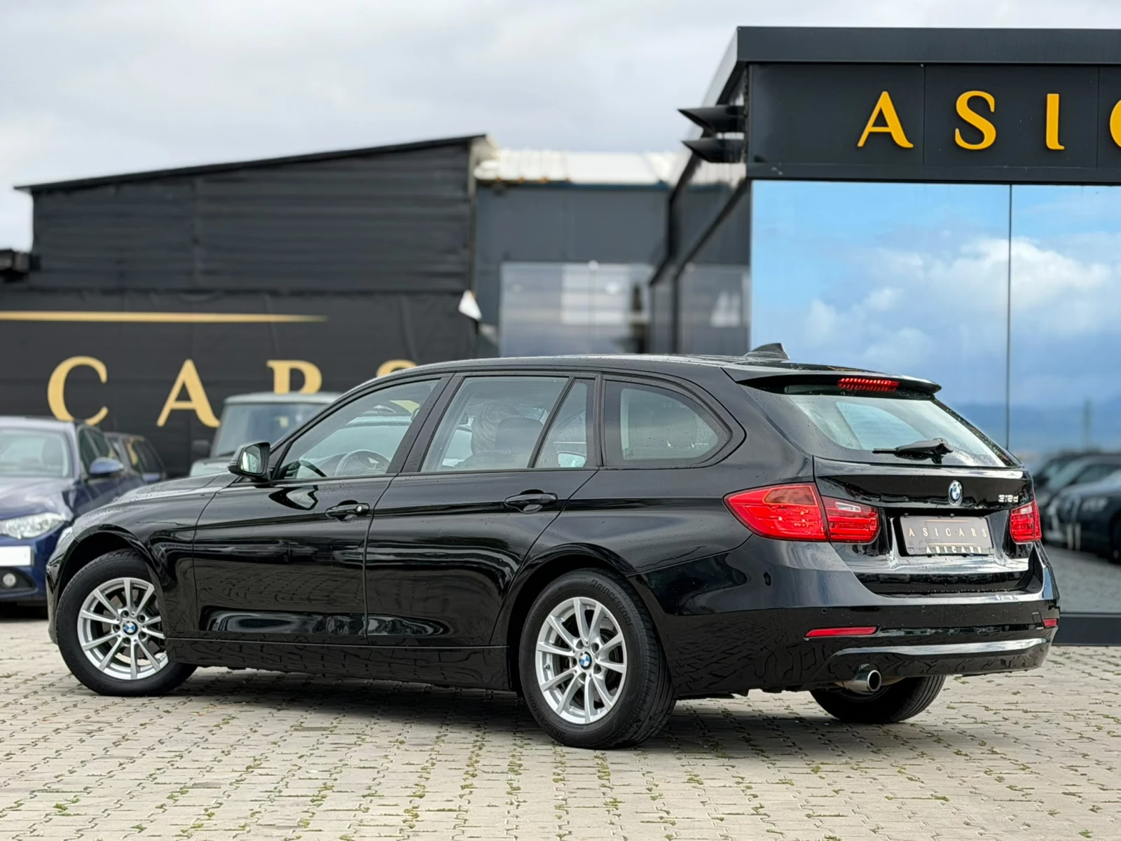 BMW 318 / TOURING / 2.0D / 143HP / 8ZF / EURO 5 / | Mobile.bg � ����������� 3