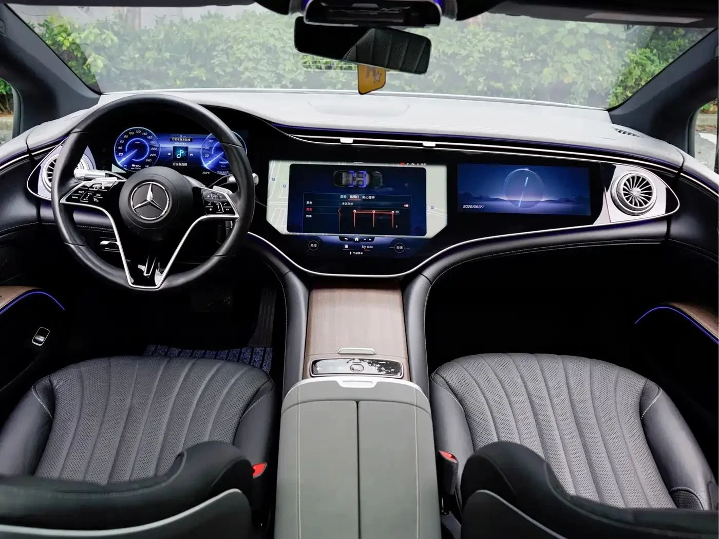 Mercedes-Benz EQS, снимка 8 - Автомобили и джипове - 56687871