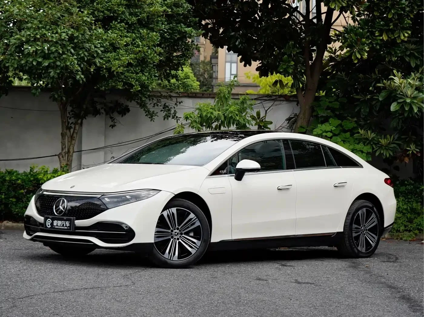 Mercedes-Benz EQS, снимка 2 - Автомобили и джипове - 56687871