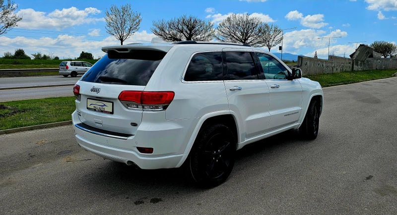 Jeep Grand cherokee Overland  УНИКАТ, снимка 4 - Автомобили и джипове - 50067115