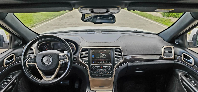 Jeep Grand cherokee Overland  УНИКАТ, снимка 14 - Автомобили и джипове - 50067115