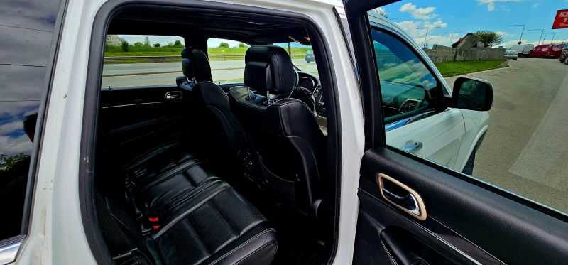 Jeep Grand cherokee Overland  УНИКАТ, снимка 8 - Автомобили и джипове - 50067115